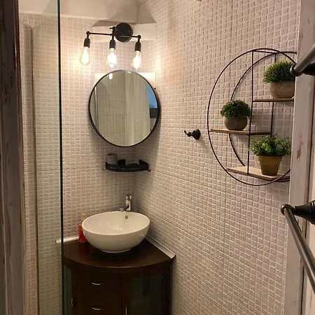 Lakoudia Apartment *