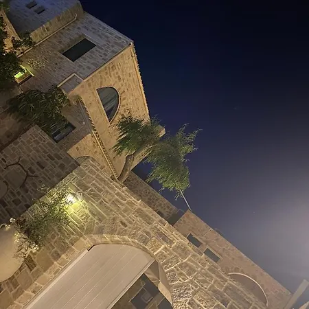 Lakoudia Apartment *